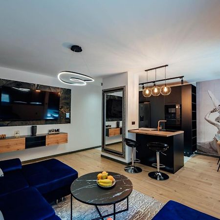 Black Queen Apartment Split Exterior foto