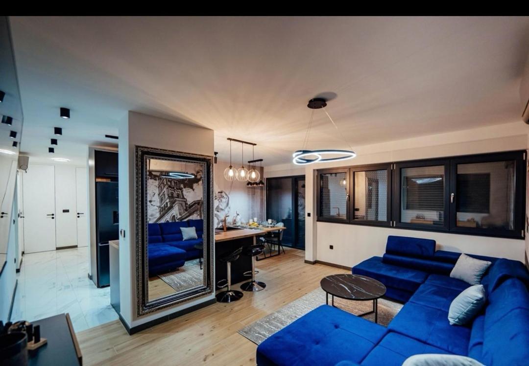 Black Queen Apartment Split Exterior foto